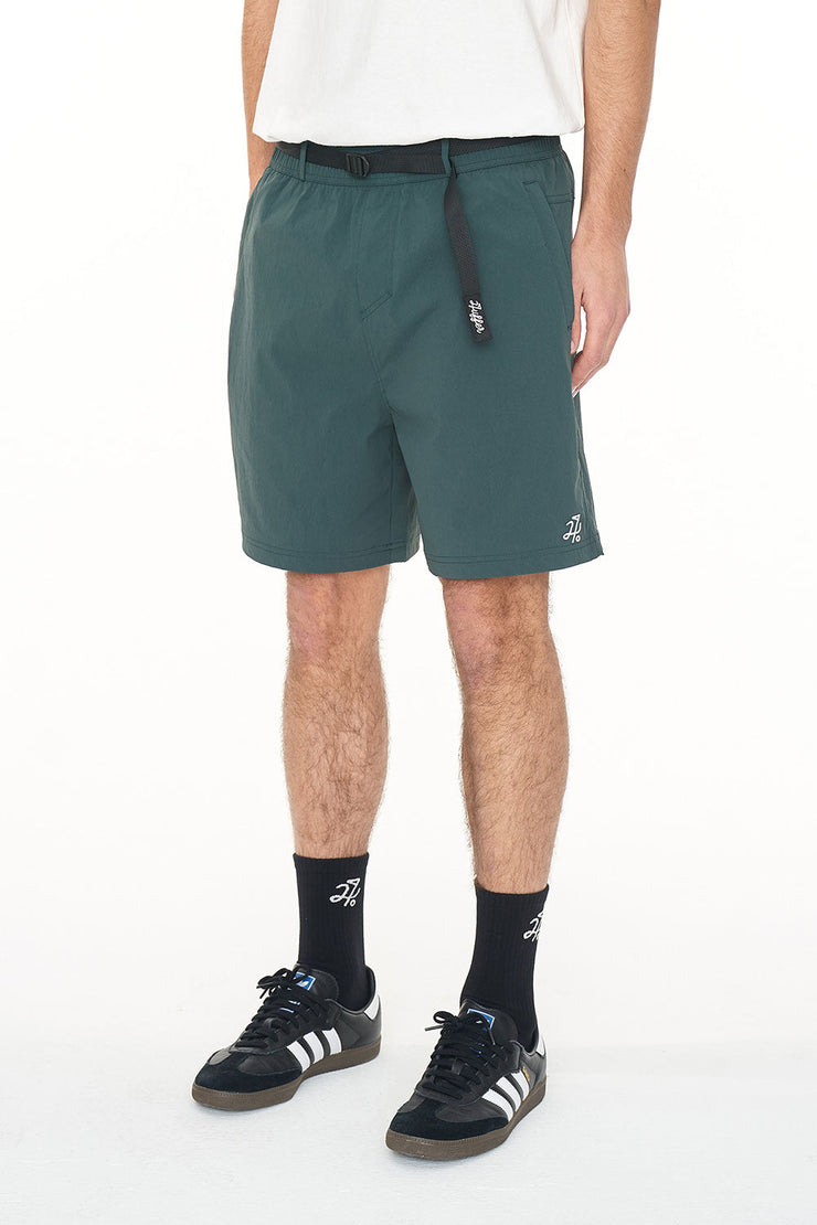 RANGE SHORT GOLF GREEN