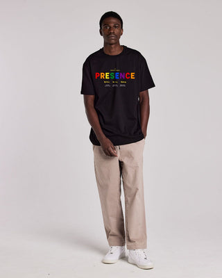 GENDER NEUTRAL TEE/PRESENCE BLACK